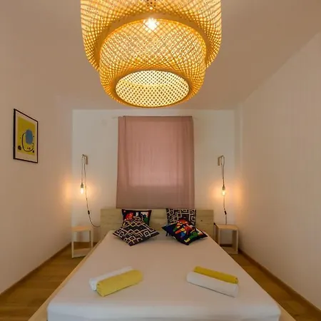 ゲストハウス Casa Dubi Hvar 3*