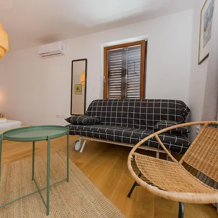 Casa Dubi Hvar 招待所