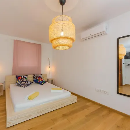 Gasthuis Casa Dubi Hvar 3*