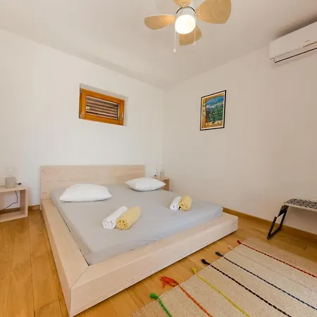 Casa Dubi Hvar Gasthuis 3*