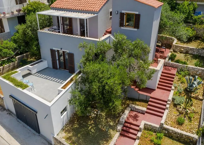 Casa Dubi Hvar 3*